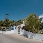 בית הארחה Maroulis Naxos 3*
