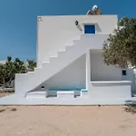 בית הארחה Maroulis Naxos 3*