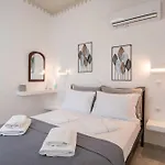 Maroulis Naxos 3*