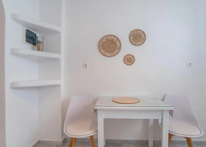 Maroulis Naxos Pensión 3*