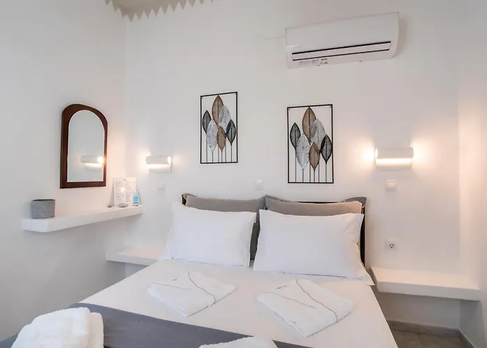 Maroulis Naxos Pensión 3*