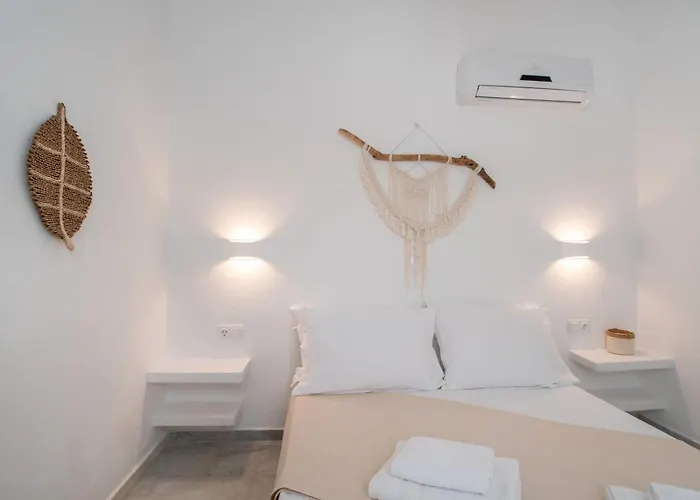 Maroulis Naxos Pensión