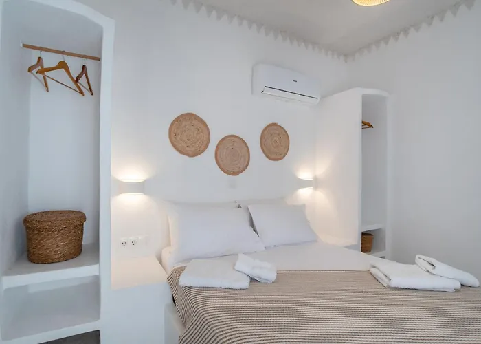 Pensión Maroulis Naxos 3*