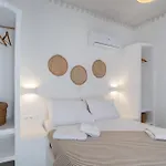 Maroulis Naxos 3*