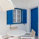 Maroulis Naxos 米科利维亚