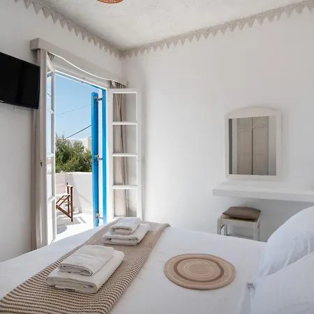 Maroulis Naxos Guest house