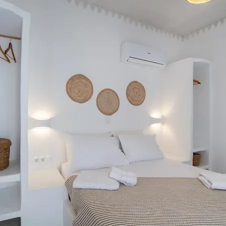 Maroulis Naxos 3*