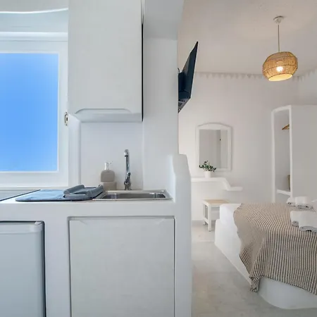 Maroulis Naxos 3*