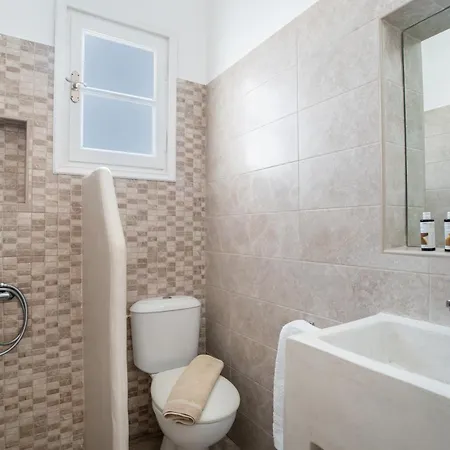 Pensión Maroulis Naxos 3*