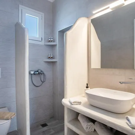 Maroulis Naxos 3* Mikri Vigla