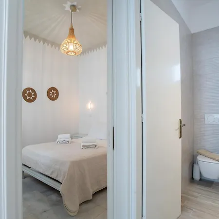 Maroulis Naxos 3*